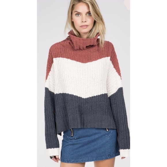 POL clothing soft cozy turtleneck sweater - Picture 3 of 8